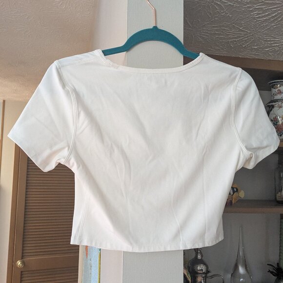 HALARA White Tank Top Essential - Picture 3 of 3